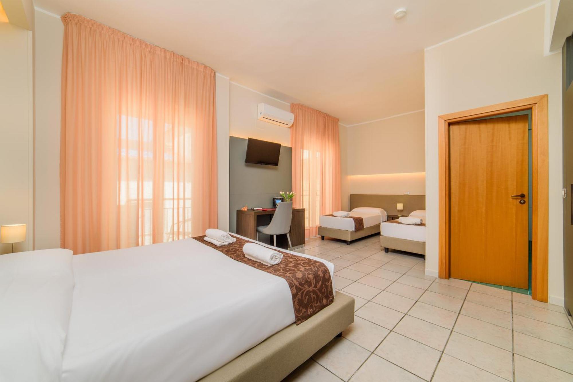Hotel Tirreno Sapri Ngoại thất bức ảnh